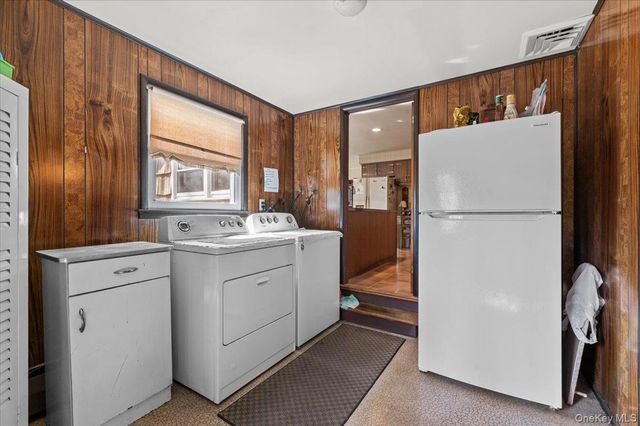 22 Woodmont Road, Melville, NY 11747