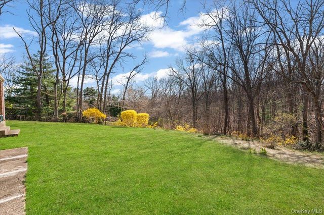 22 Woodmont Road, Melville, NY 11747