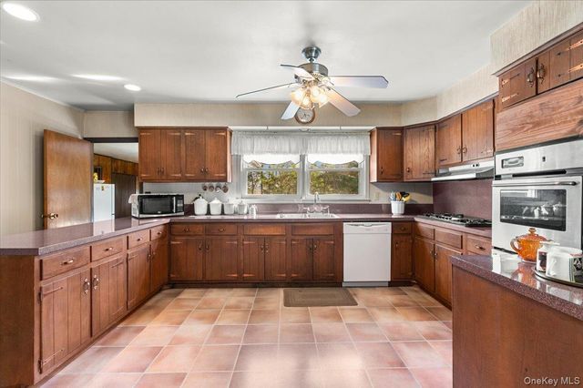 22 Woodmont Road, Melville, NY 11747