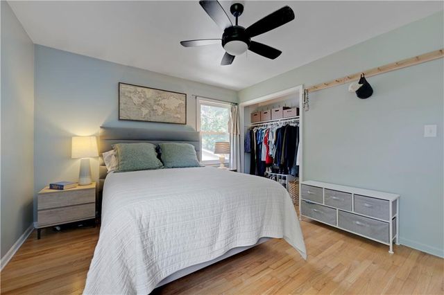 8929 Grandview Drive, Overland Park, KS 66212
