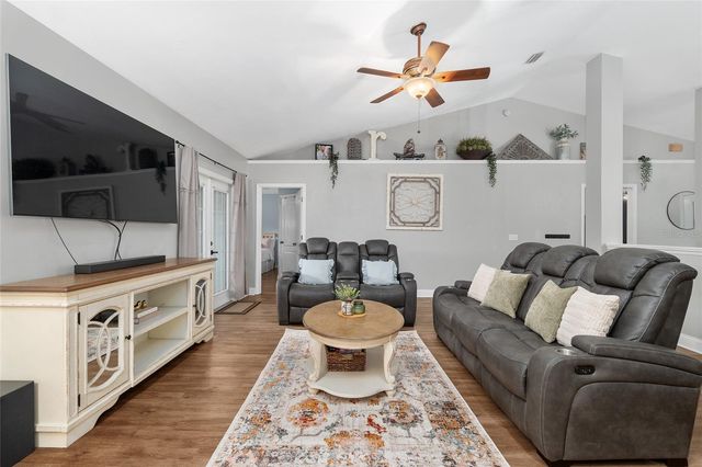 25175 SW 20TH AVENUE, Newberry, FL 32669