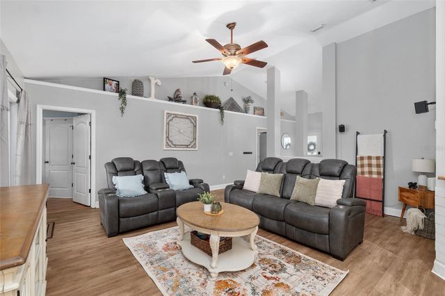 25175 SW 20TH AVENUE, Newberry, FL 32669