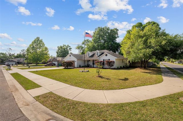 25175 SW 20TH AVENUE, Newberry, FL 32669