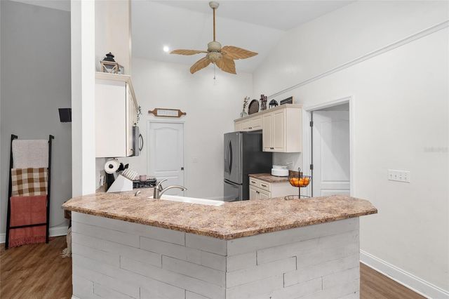 25175 SW 20TH AVENUE, Newberry, FL 32669