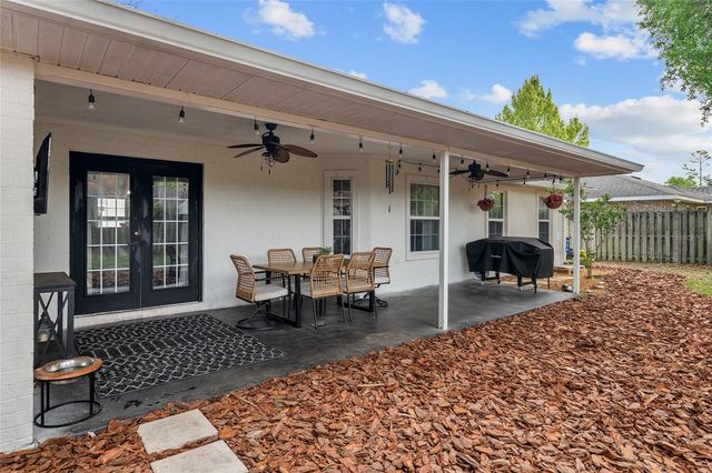 25175 SW 20TH AVENUE, Newberry, FL 32669