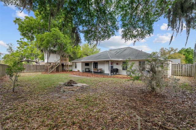 25175 SW 20TH AVENUE, Newberry, FL 32669