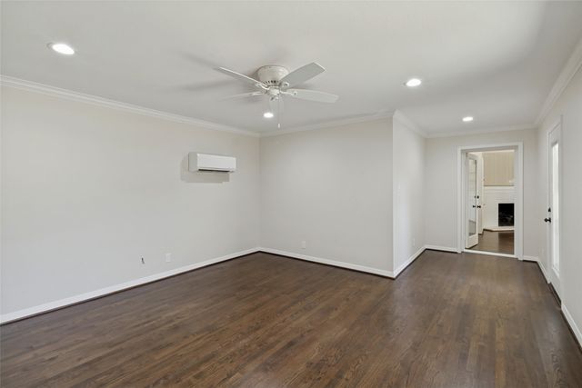 6908 Lavendale, Dallas, TX 75230