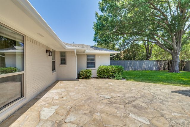 6908 Lavendale, Dallas, TX 75230