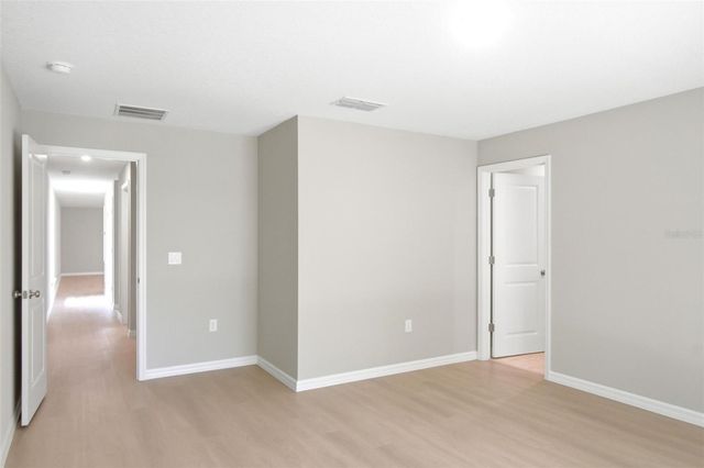 2107 SUANEE AVENUE 200, Eustis, FL 32726