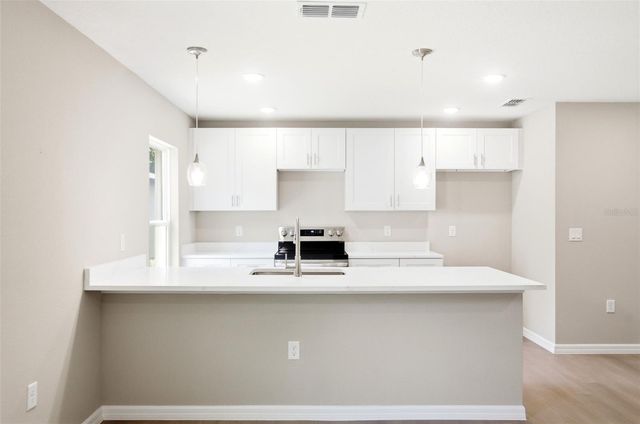 2107 SUANEE AVENUE 200, Eustis, FL 32726