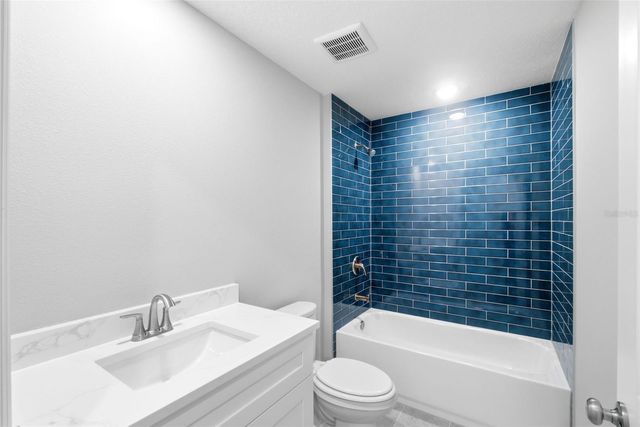 2107 SUANEE AVENUE 200, Eustis, FL 32726