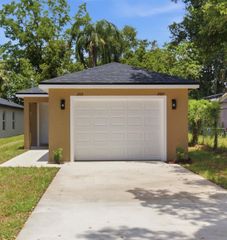 2107 SUANEE AVENUE 200, Eustis, FL 32726