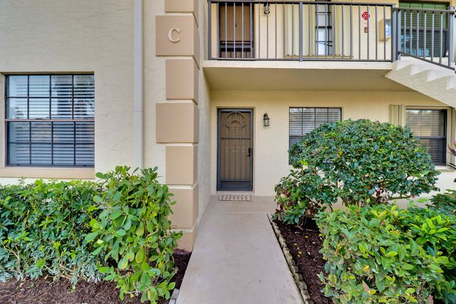 1001 Pinecrest Circle C, Jupiter, FL 33458