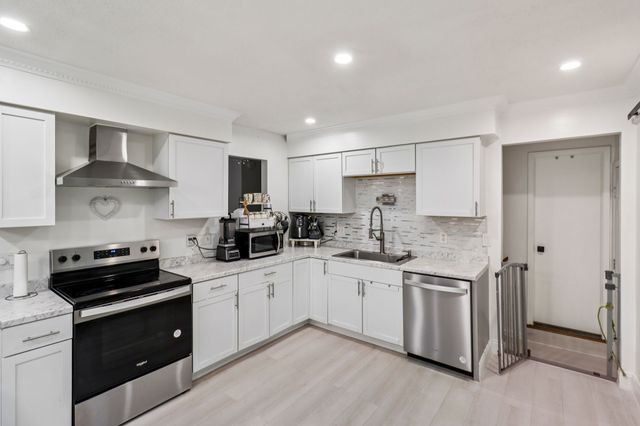 3130 Jefferson Avenue, Des Moines, IA 50310