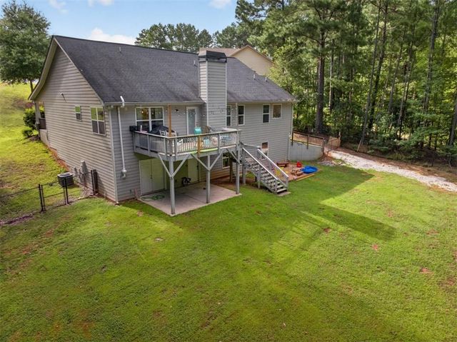 2565 Aaron Court, Loganville, GA 30052