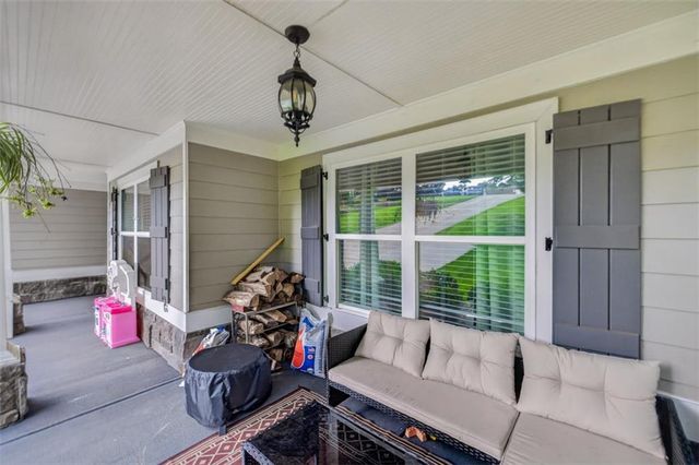 2565 Aaron Court, Loganville, GA 30052