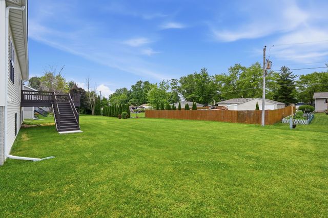 909 14th Street, Rapids City, IL 61278