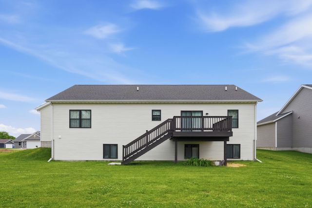 909 14th Street, Rapids City, IL 61278