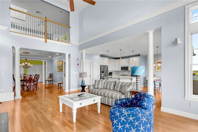 87 Waters Edge, Tiverton, RI 02878