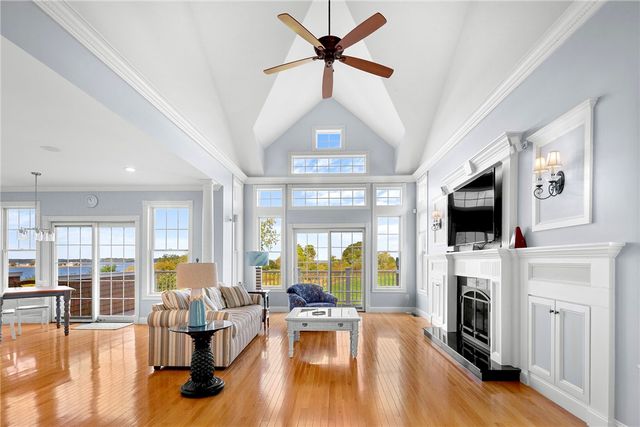 87 Waters Edge, Tiverton, RI 02878