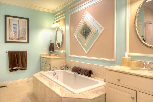 87 Waters Edge, Tiverton, RI 02878