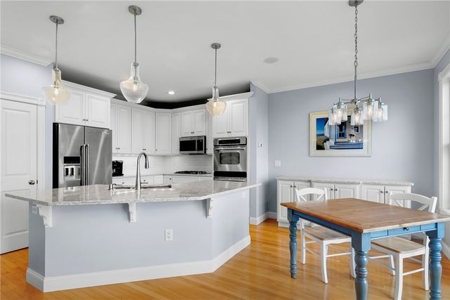 87 Waters Edge, Tiverton, RI 02878