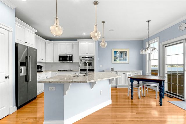 87 Waters Edge, Tiverton, RI 02878