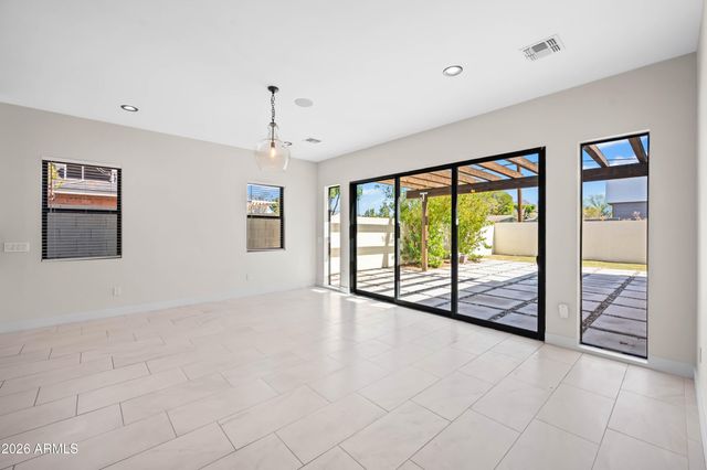 4409 N 32nd Street, Phoenix, AZ 85018