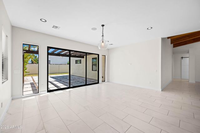4409 N 32nd Street, Phoenix, AZ 85018