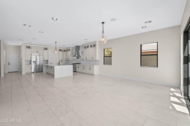 4409 N 32nd Street, Phoenix, AZ 85018