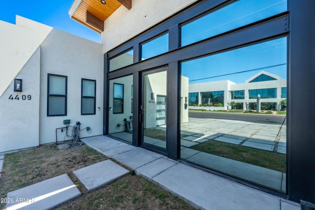 4409 N 32nd Street, Phoenix, AZ 85018
