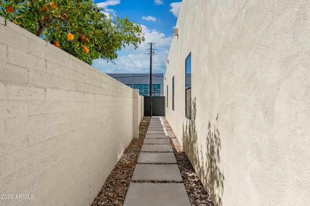 4409 N 32nd Street, Phoenix, AZ 85018