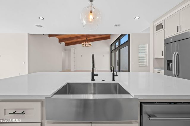 4409 N 32nd Street, Phoenix, AZ 85018