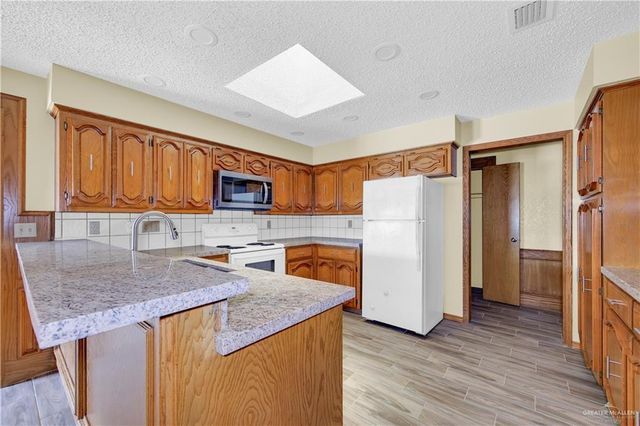 3800 N Cynthia Street, Mcallen, TX 78501