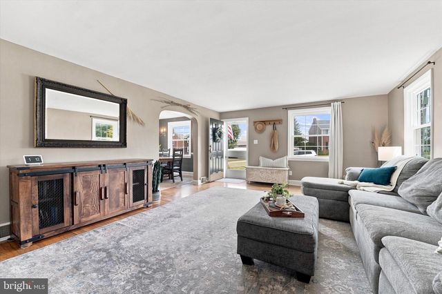 46 WEST AVE, Springfield, PA 19064