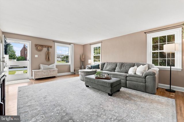 46 WEST AVE, Springfield, PA 19064