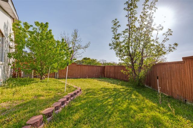 1742 Delaford Drive, Carrollton, TX 75007