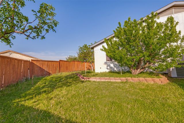 1742 Delaford Drive, Carrollton, TX 75007