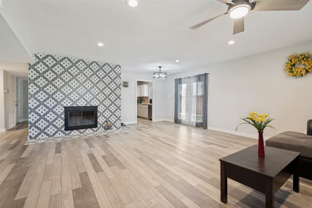 1742 Delaford Drive, Carrollton, TX 75007