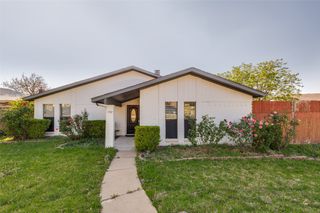 1742 Delaford Drive, Carrollton, TX 75007