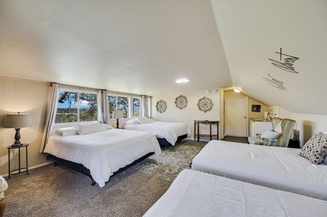 411 Whitetail Ridge RD, Dripping Springs, TX 78620