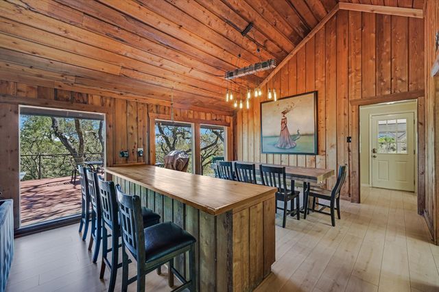 411 Whitetail Ridge RD, Dripping Springs, TX 78620