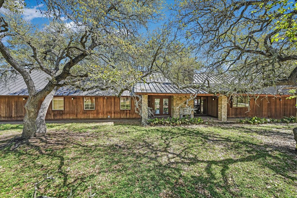 411 Whitetail Ridge RD, Dripping Springs, TX 78620