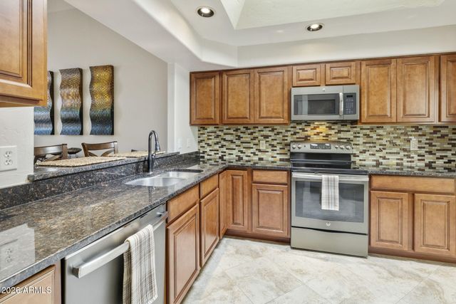 10050 E MOUNTAINVIEW LAKE Drive 68, Scottsdale, AZ 85258