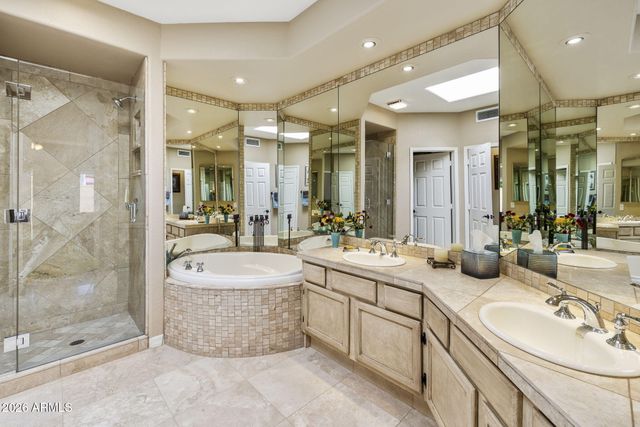 10050 E MOUNTAINVIEW LAKE Drive 68, Scottsdale, AZ 85258