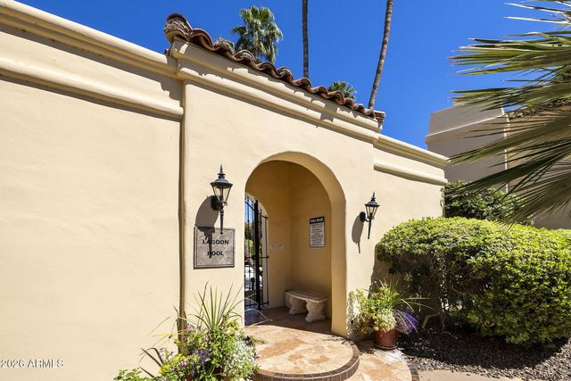 10050 E MOUNTAINVIEW LAKE Drive 68, Scottsdale, AZ 85258