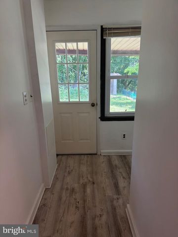 1196 REBEL HILL RD, Conshohocken, PA 19428