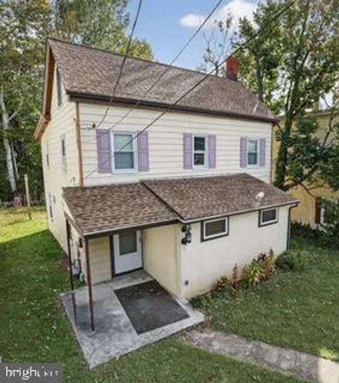 1196 REBEL HILL RD, Conshohocken, PA 19428