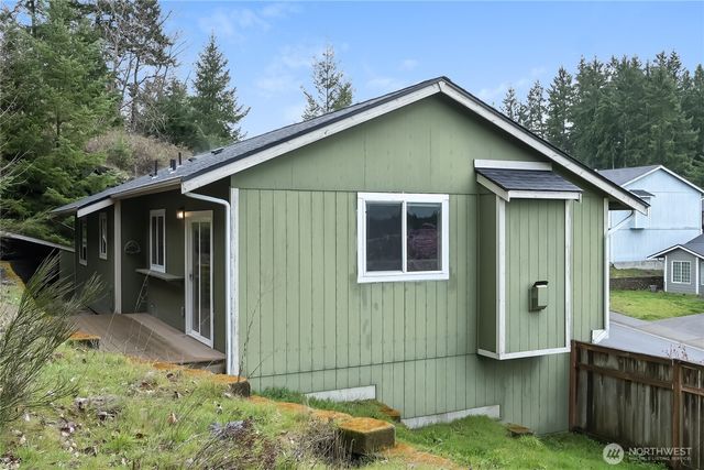 1417 200th Street Ct E, Spanaway, WA 98387