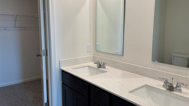 2276 Redwood Trail, Wonder Lake, IL 60097